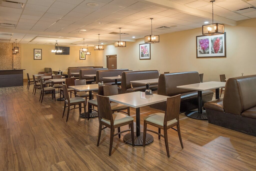 Four Points by Sheraton Orlando International Drive - Image 4