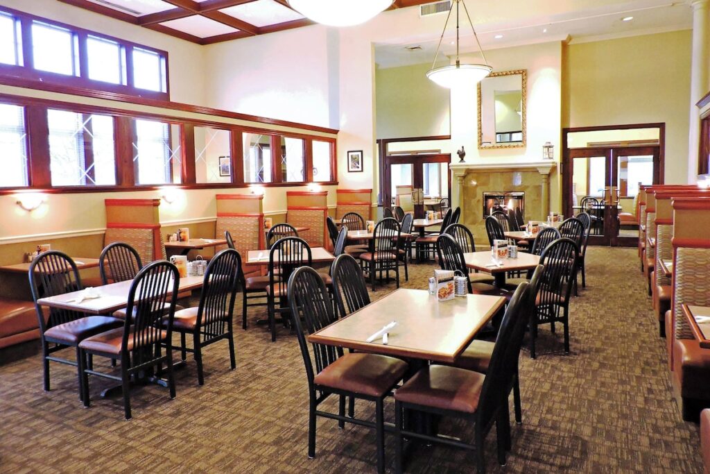 Four Points by Sheraton Portland East - Image 4