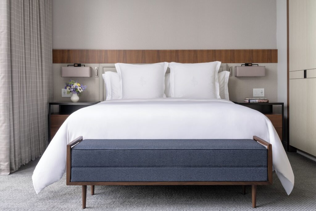 Four Seasons Hotel Nashville - Image 2