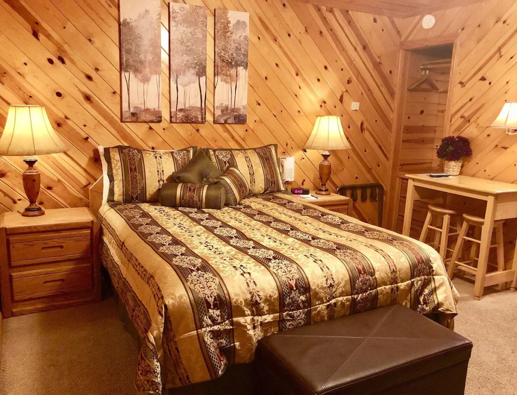 Giant Oaks Lodge - Image 3