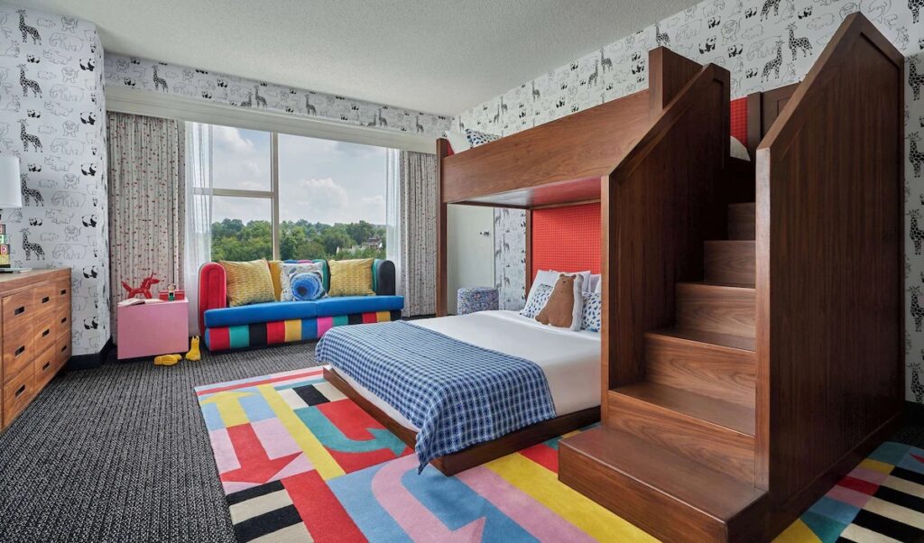 Graduate by Hilton Cincinnati - Image 3