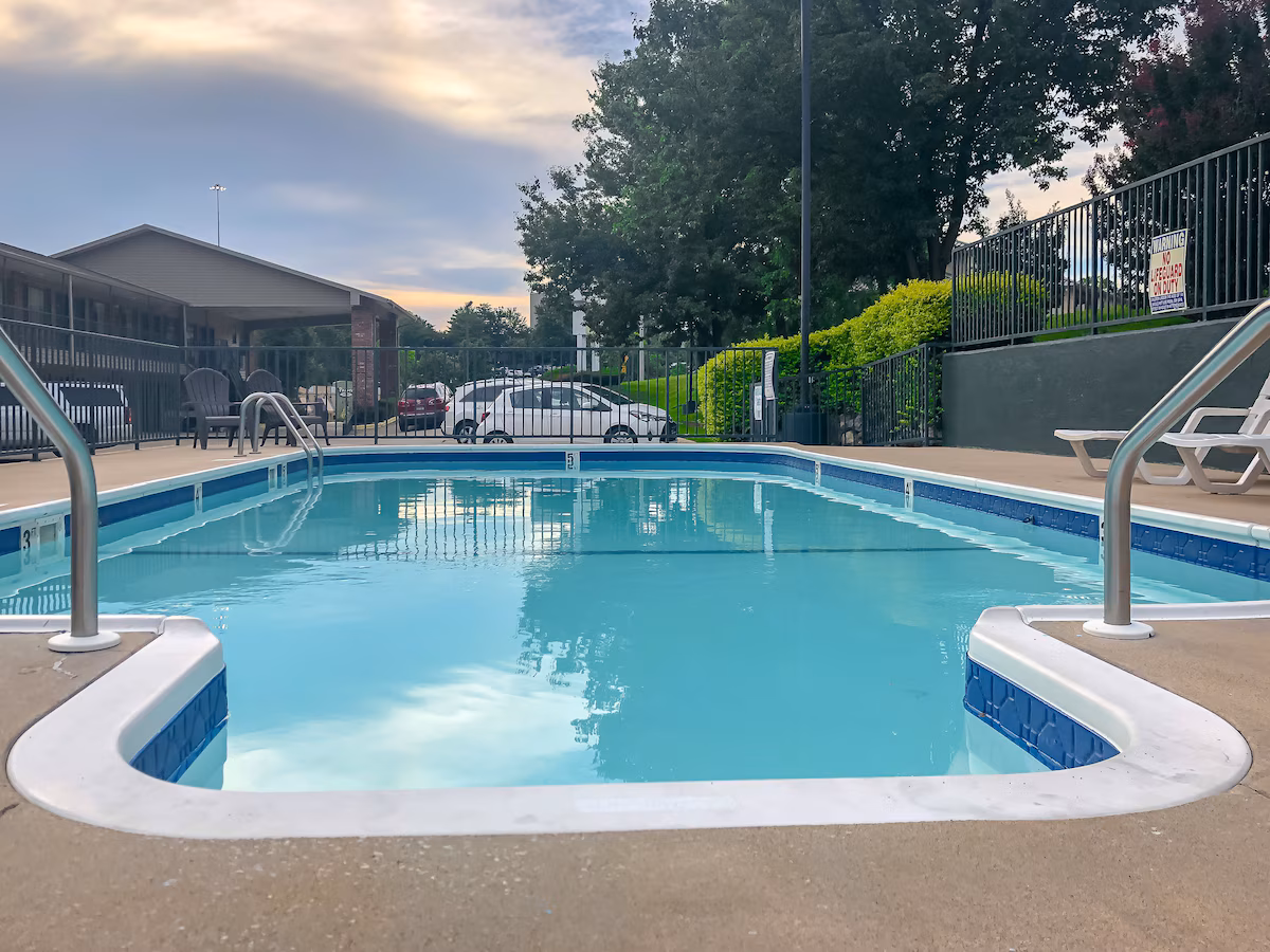 Green Gables Inn - Image 2