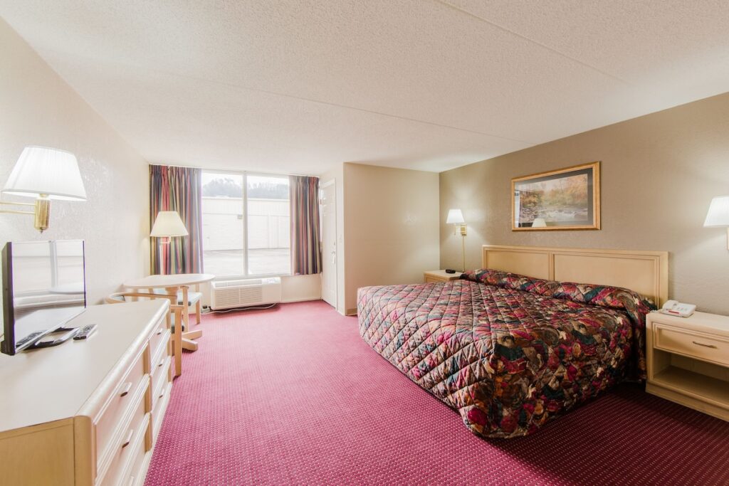 Green Valley Motel - Image 2