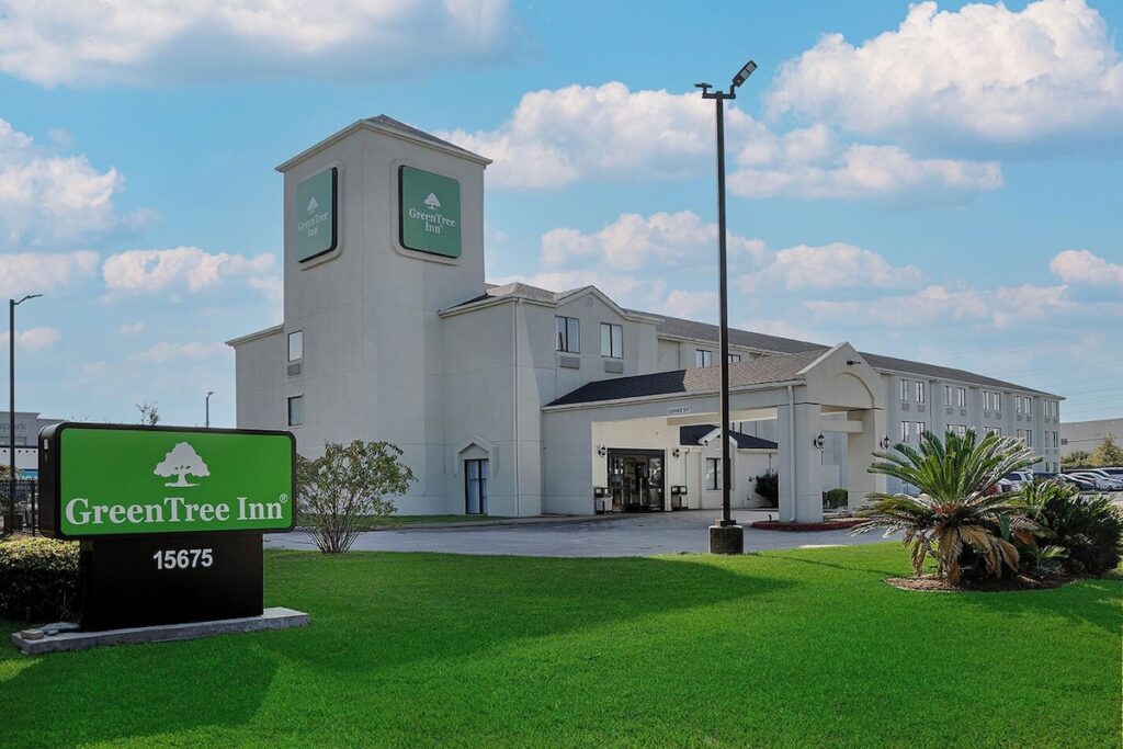 GreenTree Inn - IAH Airport JFK Blvd - Image 2