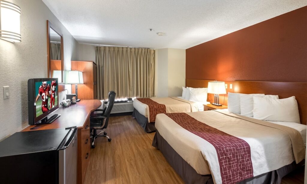 GreenTree Inn - IAH Airport JFK Blvd - Image 4