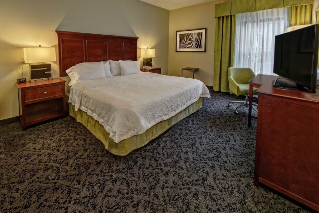Hampton Inn Charlotte/Matthews - Image 2