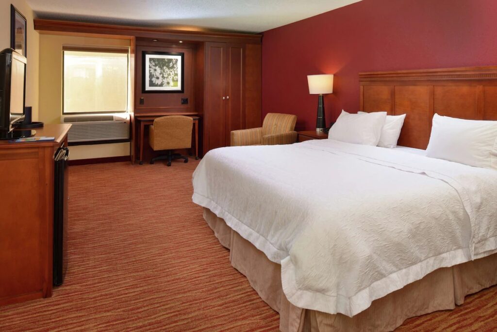 Hampton Inn Columbus-East - Image 3