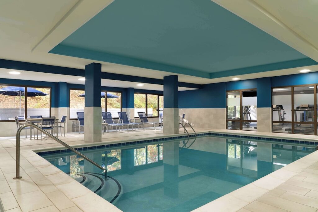 Hampton Inn Roanoke/Hollins - I-81 - Image 5