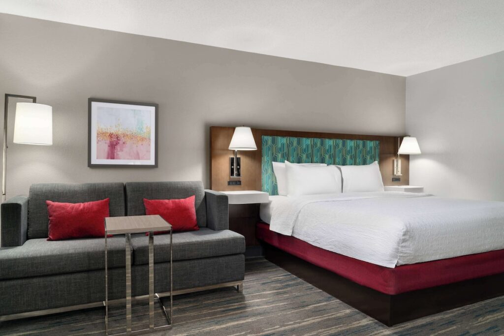 Hampton Inn Roanoke/Hollins - I-81 - Image 2
