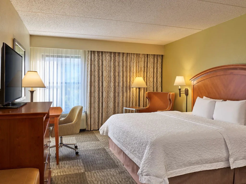 Hampton Inn San Antonio Stone Oak - Image 4