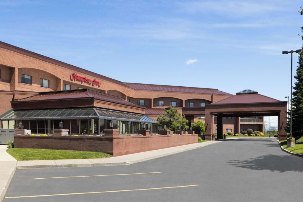 Hampton Inn Spokane Airport - Image 2