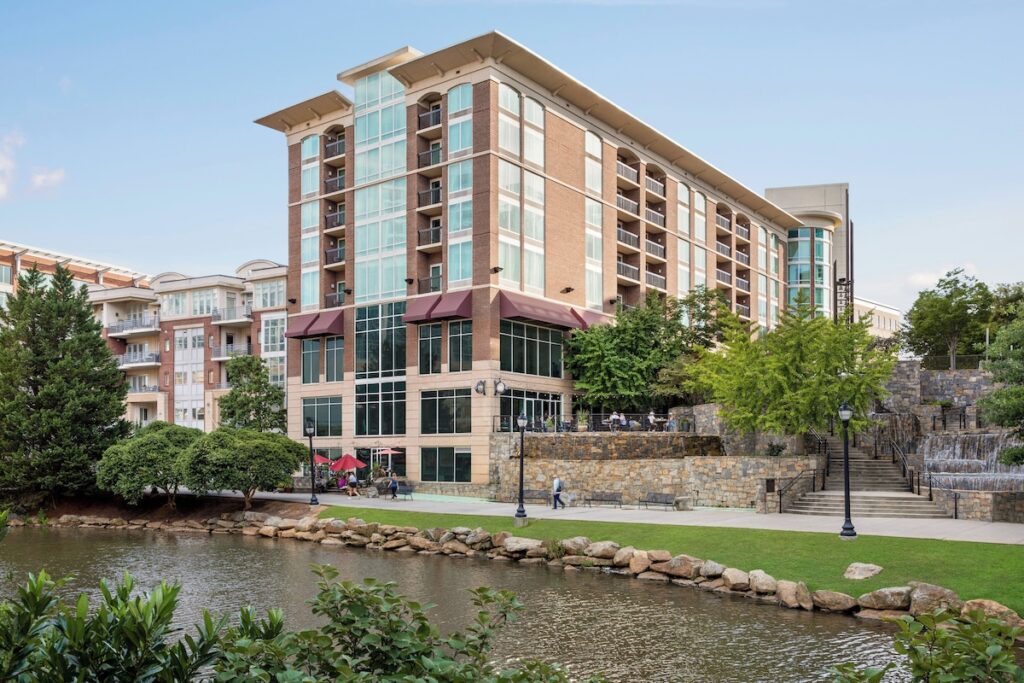 Hampton Inn & Suites Greenville-Downtown-Riverplace