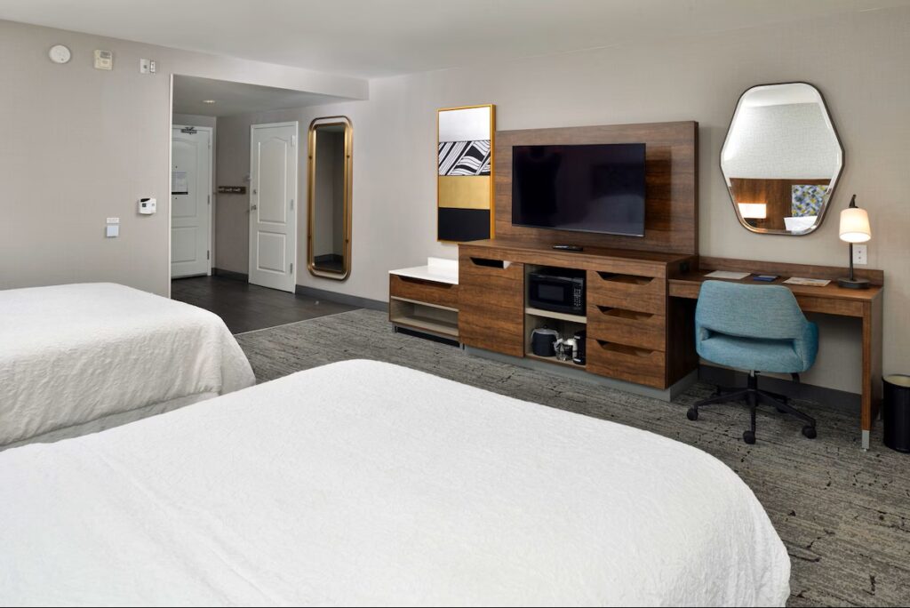 Hampton Inn & Suites Las Vegas Airport - Image 2