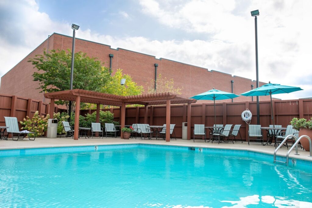 Hampton Inn & Suites Nashville-Green Hills - Image 4