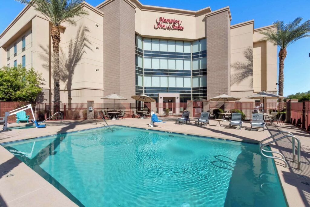 Hampton Inn & Suites Phoenix/Gilbert - Image 4