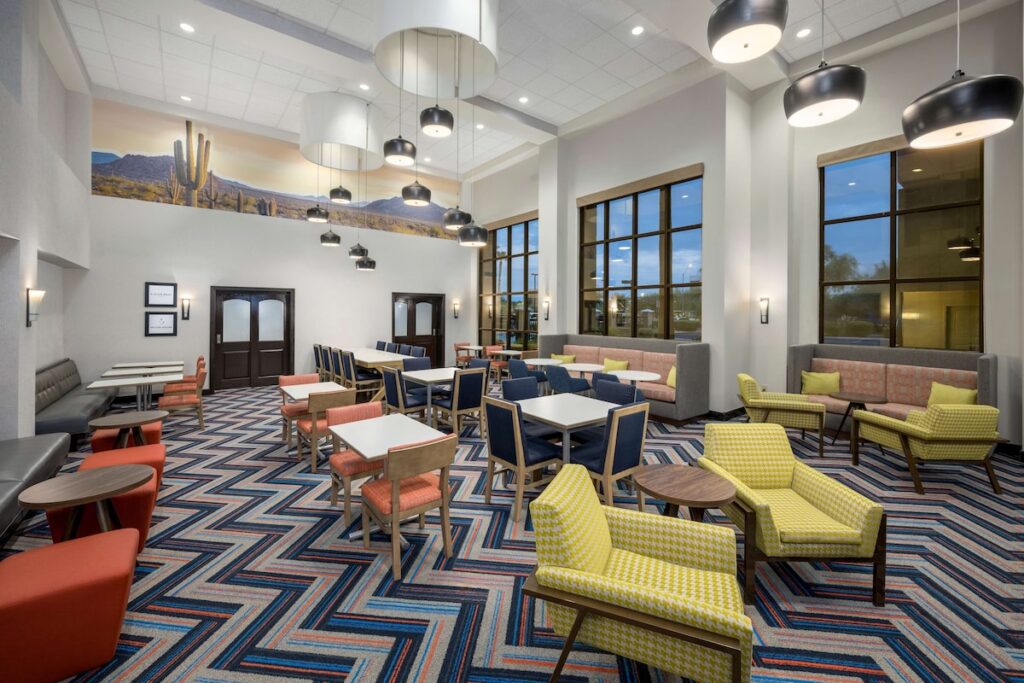 Hampton Inn & Suites Phoenix North/Happy Valley - Image 4