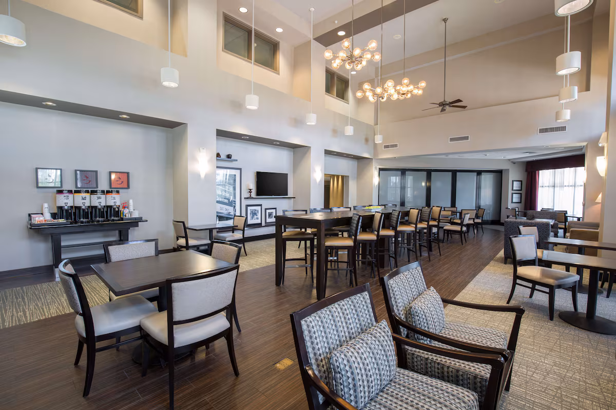 Hampton Inn & Suites San Diego-Poway - Image 2