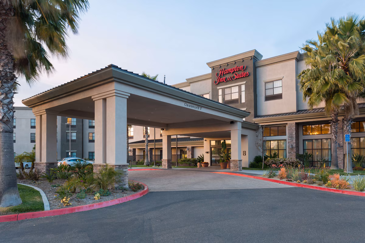 Hampton Inn & Suites San Diego-Poway - Image 1