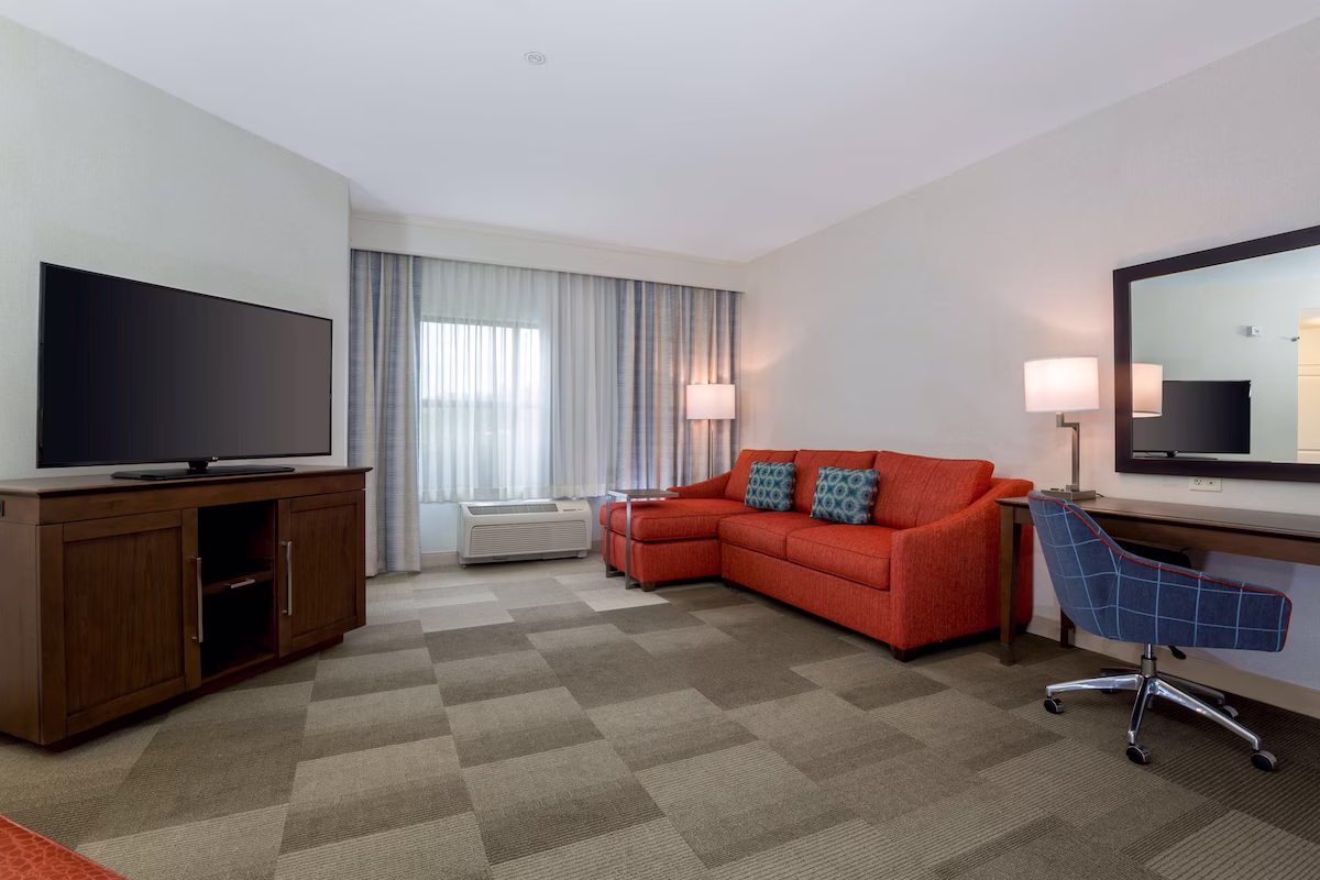 Hampton Inn & Suites San Diego-Poway - Image 4