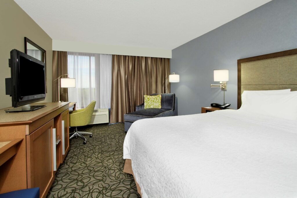 Hampton by Hilton Austin South - I-35 & Ben White - Image 4