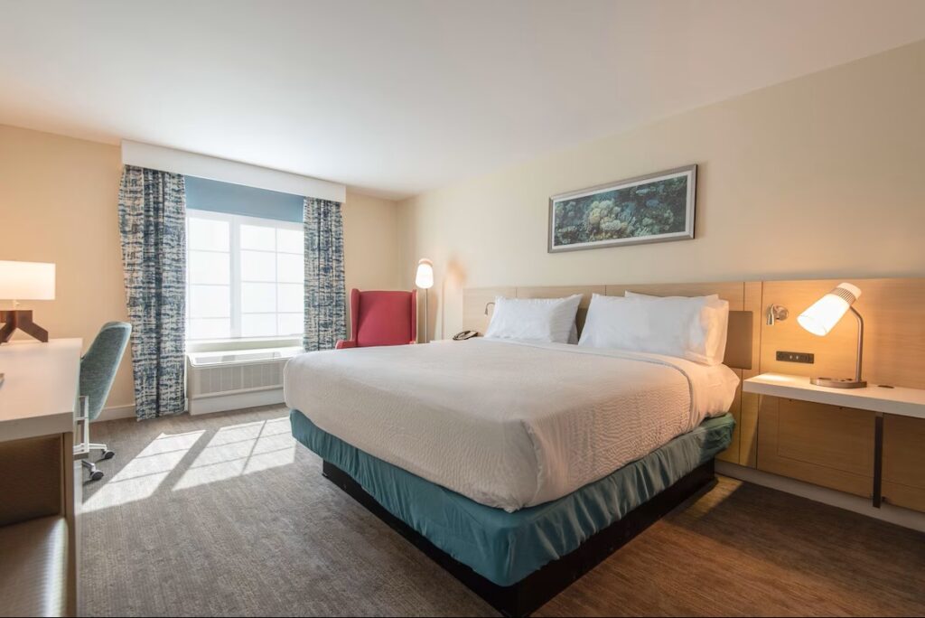 Hilton Garden Inn Calabasas - Image 2