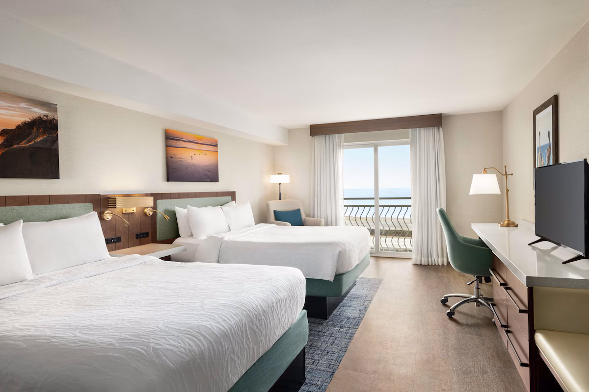 Hilton Garden Inn Carlsbad Beach - Image 4