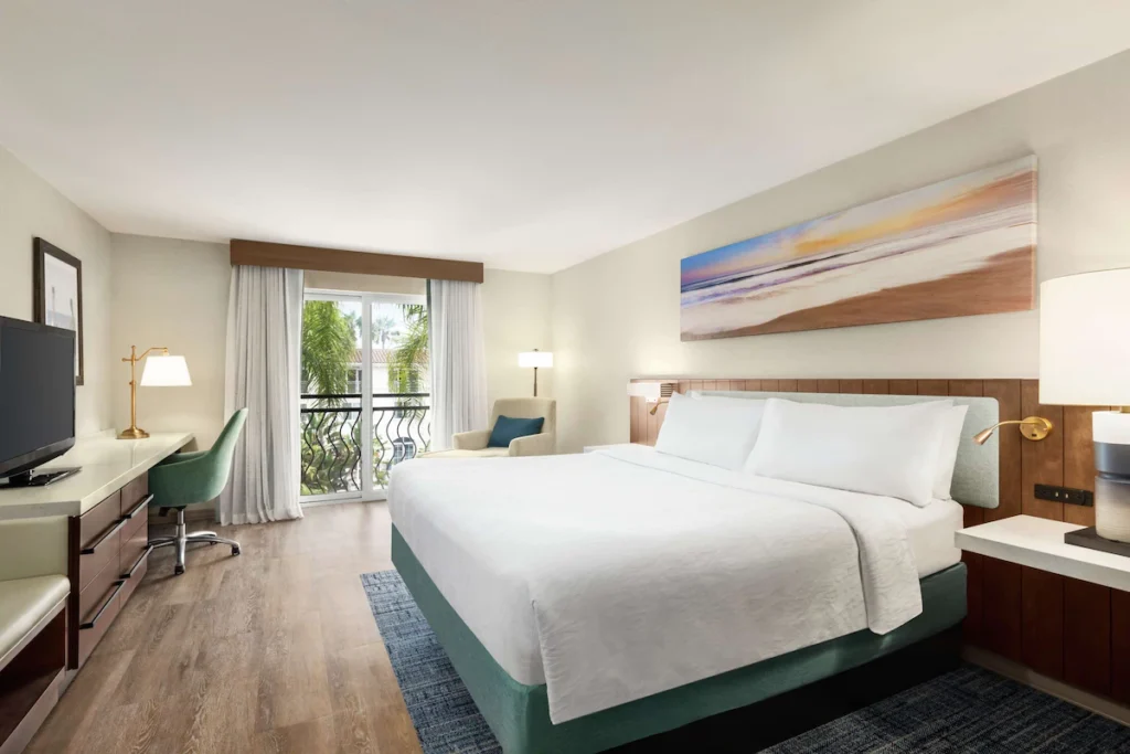 Hilton Garden Inn Carlsbad Beach - Image 5