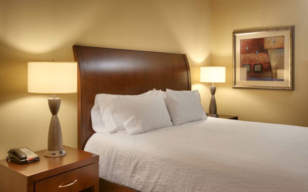 Hilton Garden Inn Clarksville - Image 2