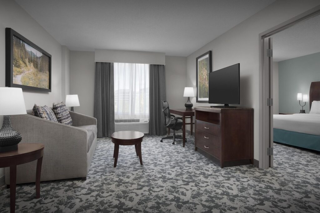 Hilton Garden Inn Denver Highlands Ranch - Image 2