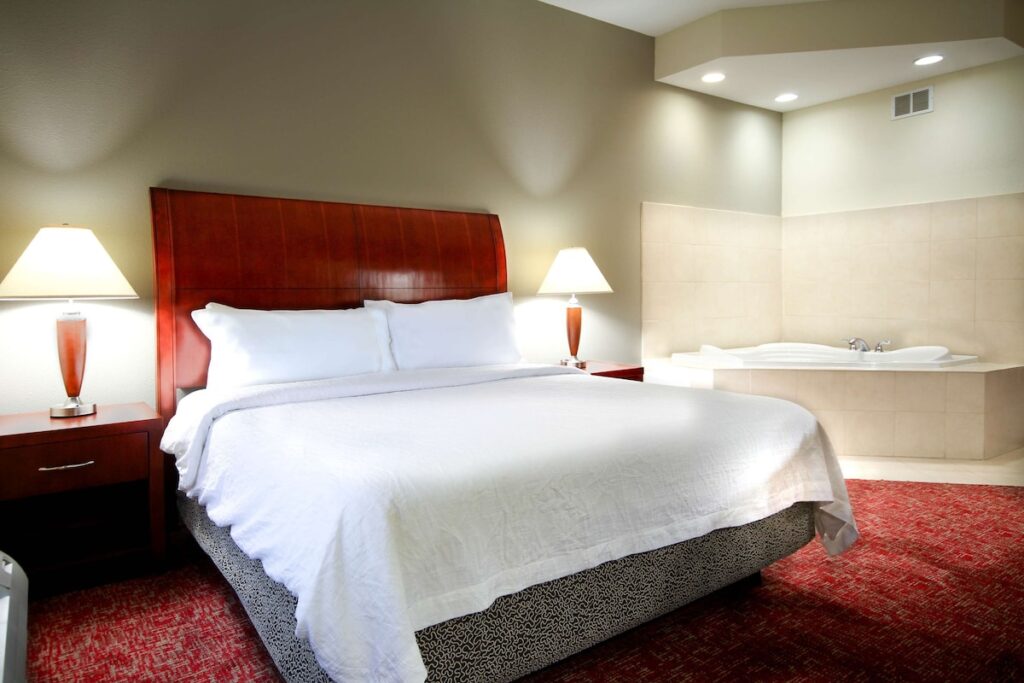 Hilton Garden Inn Elkhart - Image 3