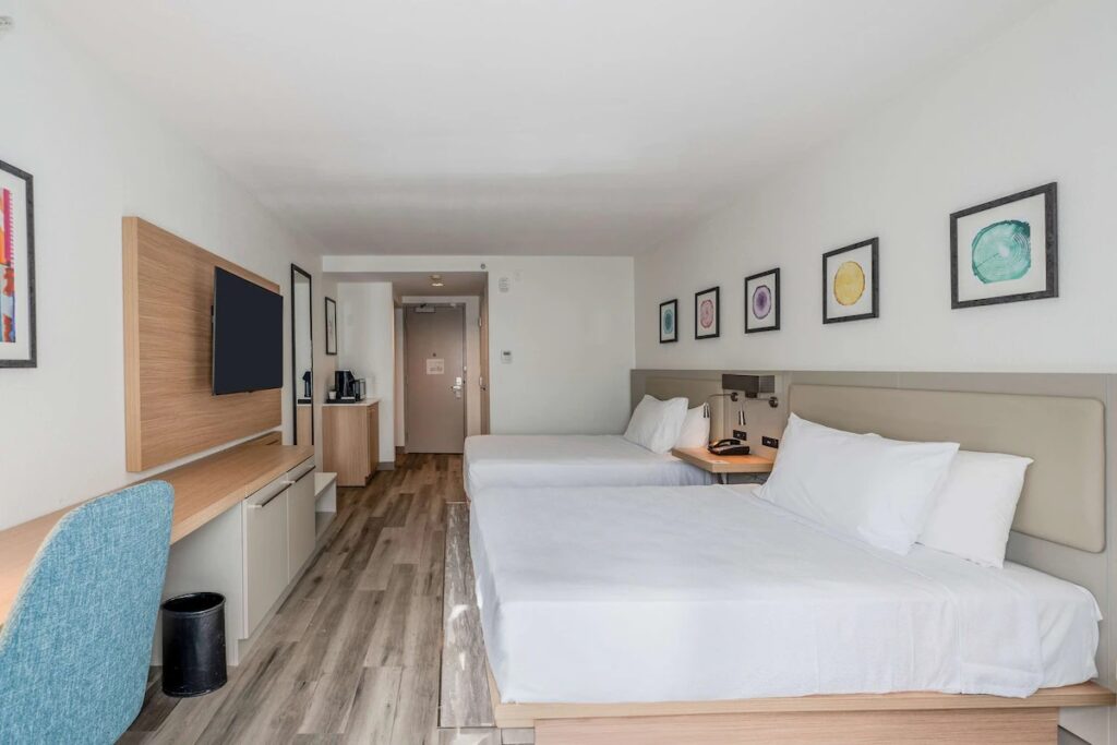 Hilton Garden Inn Ft. Lauderdale Airport-Cruise Port - Image 2