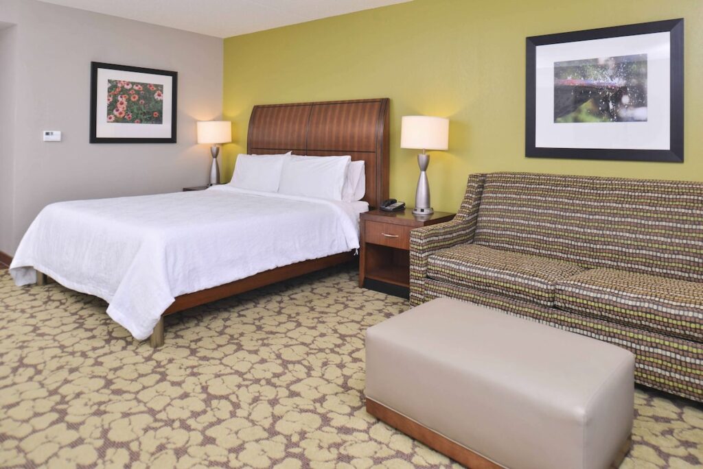 Hilton Garden Inn Indianapolis/Carmel - Image 2