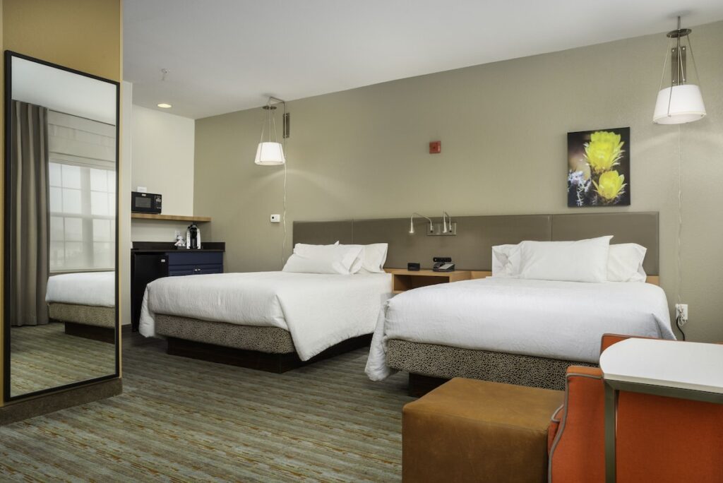 Hilton Garden Inn Phoenix Airport - Image 3