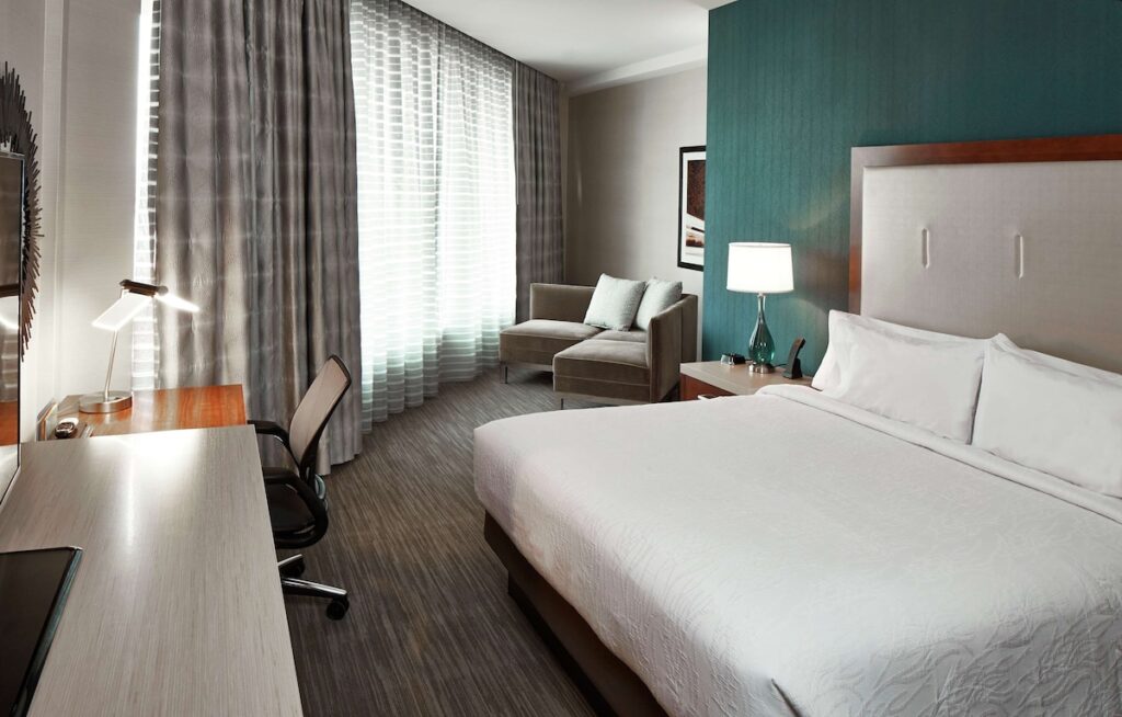 Hilton Garden Inn Phoenix Downtown - Image 2