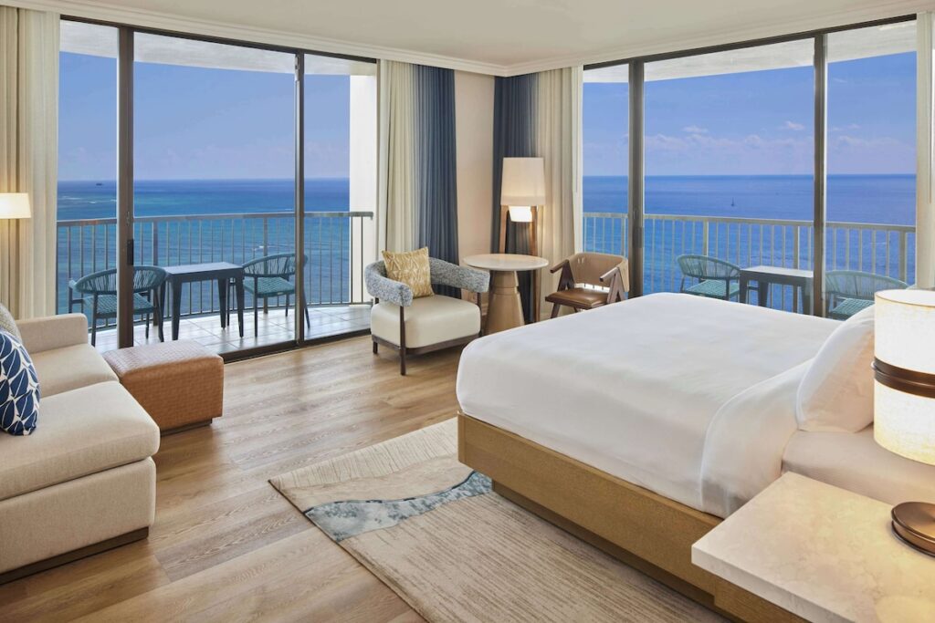 Hilton Hawaiian Village Waikiki Beach Resort - Image 6