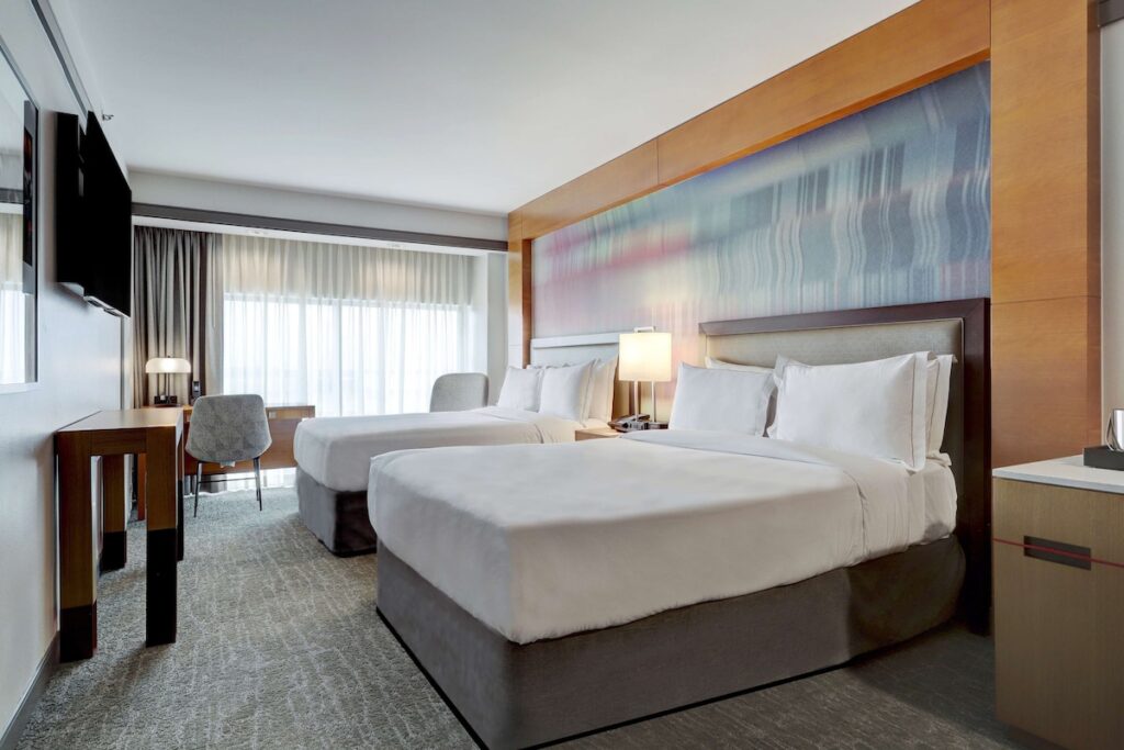 Hilton University of Houston - Image 4