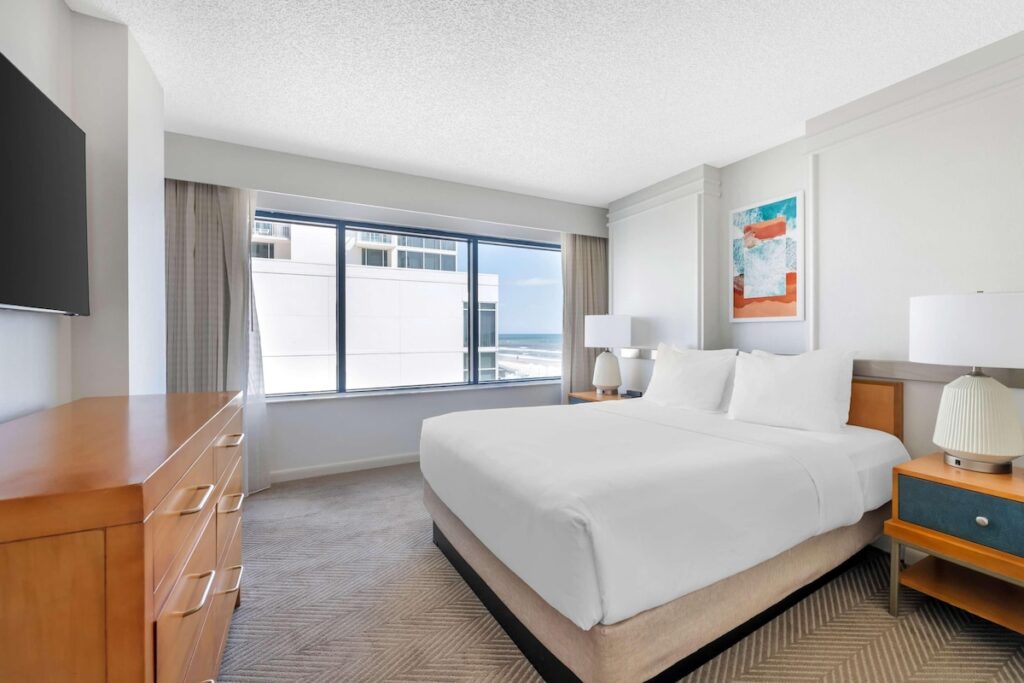 Hilton Vacation Club Daytona Beach Regency - Image 2