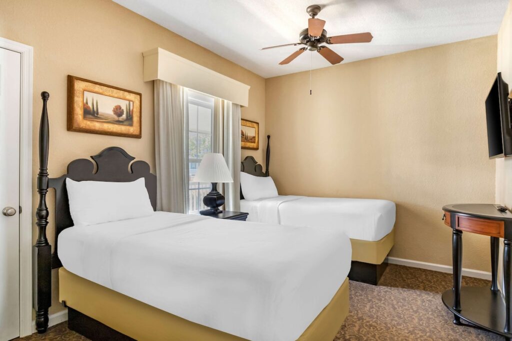 Hilton Vacation Club The Historic Powhatan Williamsburg - Image 2