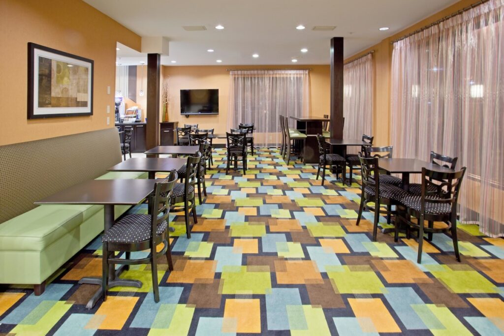 Holiday Inn Express Arlington Interstate 20 Parks Mall by IHG - Image 3