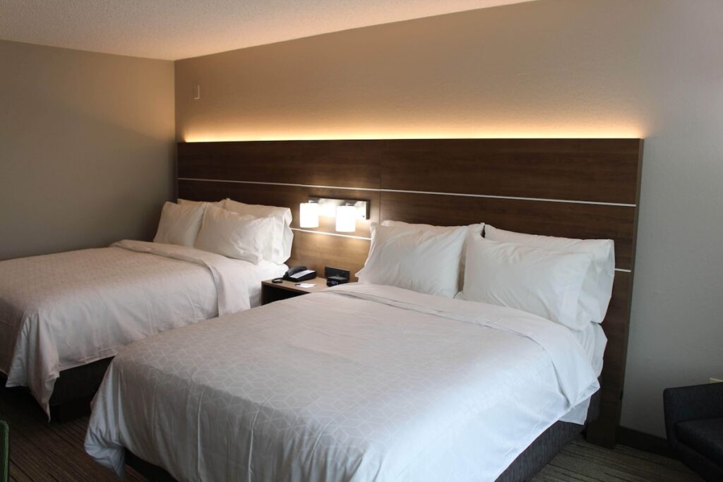 Holiday Inn Express Hotel & Suites Dothan North by IHG - Image 3