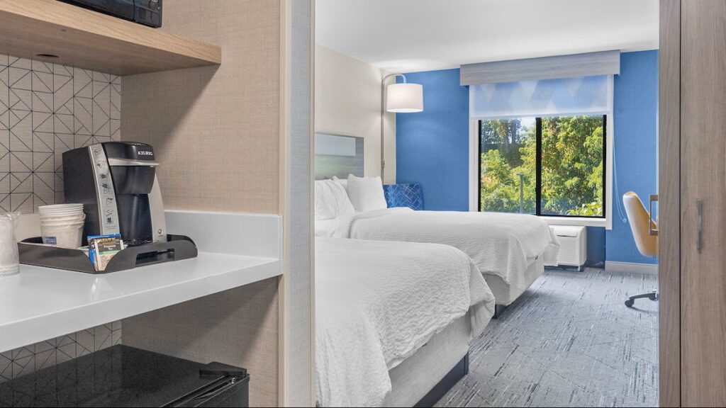 Holiday Inn Express Hotel & Suites Manchester - Airport by IHG - Image 2