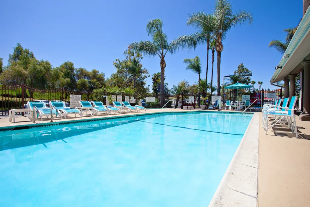 Holiday Inn Express Hotel & Suites San Diego-Escondido by IHG - Image 3