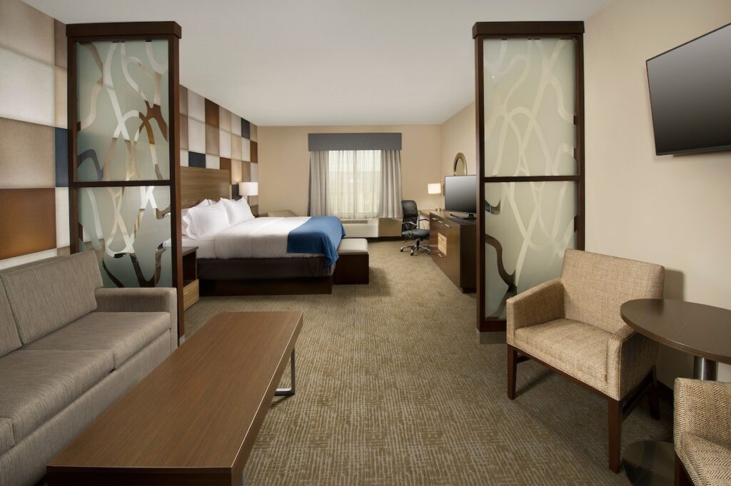 Holiday Inn Express Hotel & Suites Waco South by IHG - Image 5