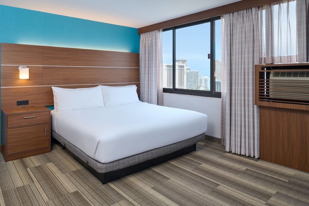 Holiday Inn Express Waikiki by IHG - Image 6