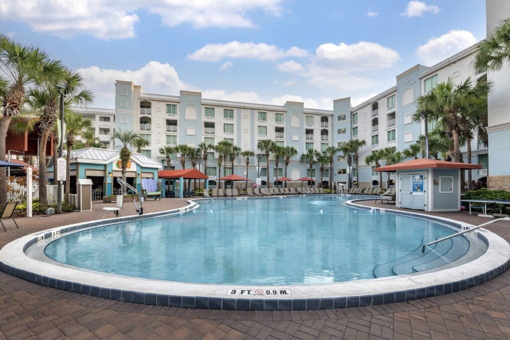 Holiday Inn Resort Orlando - Lake Buena Vista by IHG - Image 3