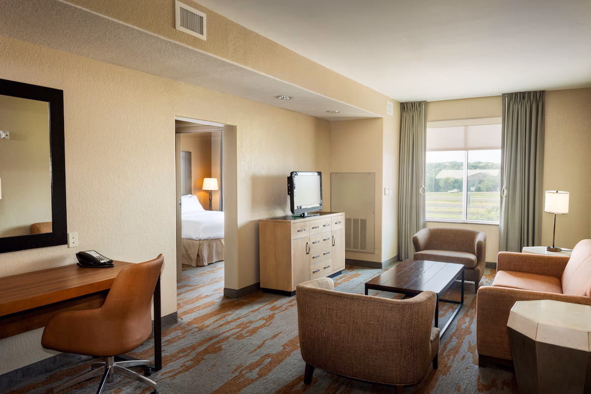 Holiday Inn Express & Suites San Antonio West Sea World Area by IHG - Image 4