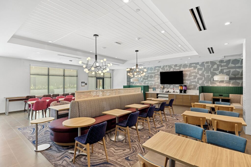 Home2 Suites By Hilton Riverside Downtown - Image 4