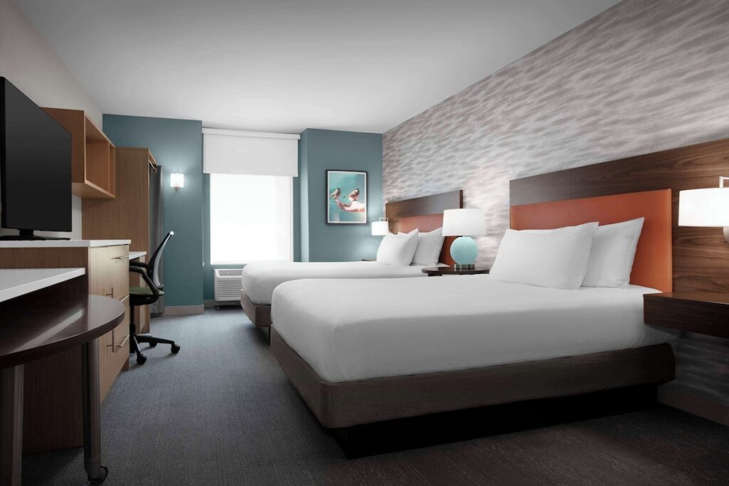 Home2 Suites by Hilton Eugene Downtown University Area - Image 2