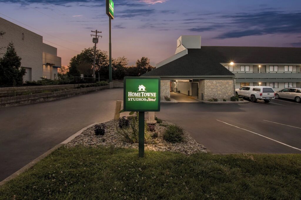 HomeTowne Studios by Red Roof Florence, KY-Cincinnati Airport