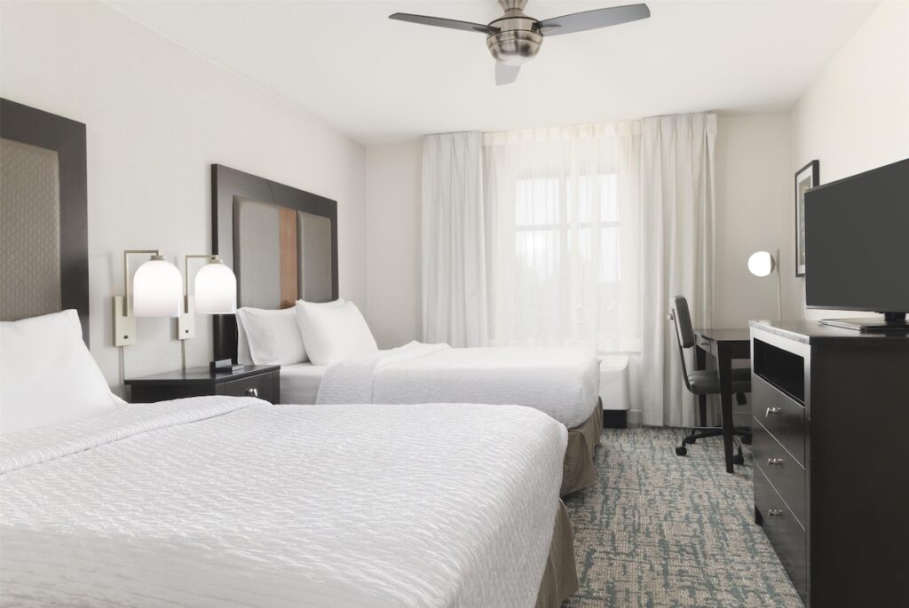 Homewood Suites By Hilton Wauwatosa Milwaukee - Image 3